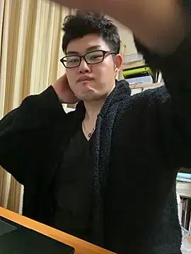Snapshot of shun_201 chatting on 22, 4, 2026 shun 201 online show from 22, 4, 2026