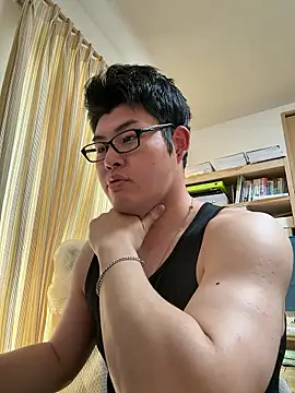 Snapshot of shun_201 chatting on 10, 5, 2026 shun 201 online show from 10, 5, 2026