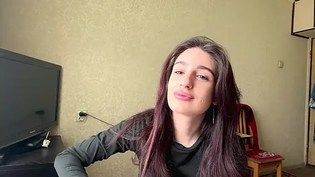 ElviDesire online show from 19, 4, 2026