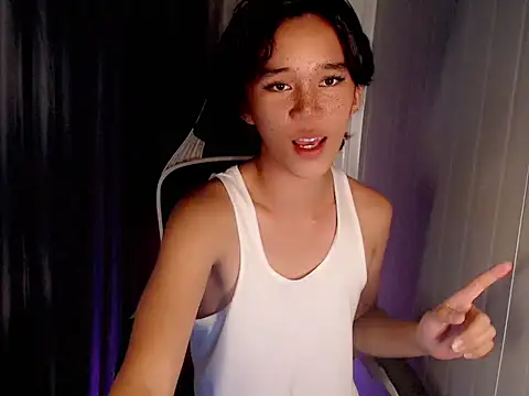 Snapshot of urnaughty_paul chatting on 2, 5, 2026 urnaughty paul online show from 2, 5, 2026