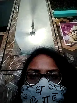 Brownpusi online show from 23, 4, 2026