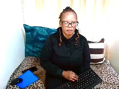 Snapshot of Ebony_Bloom69 chatting on 22, 6, 2026 Ebony Bloom69 online show from 22, 6, 2026