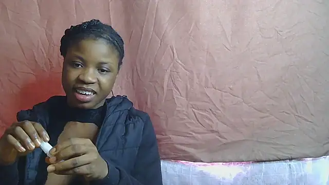 Snapshot of julianaa19 chatting on 17, 5, 2026 julianaa19 online show from 17, 5, 2026