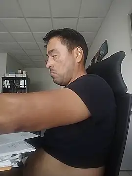 MaximilianoX2020 online show from 19, 5, 2026