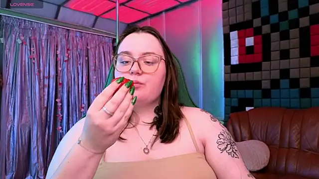 CatherineClaire online show from 19, 5, 2026
