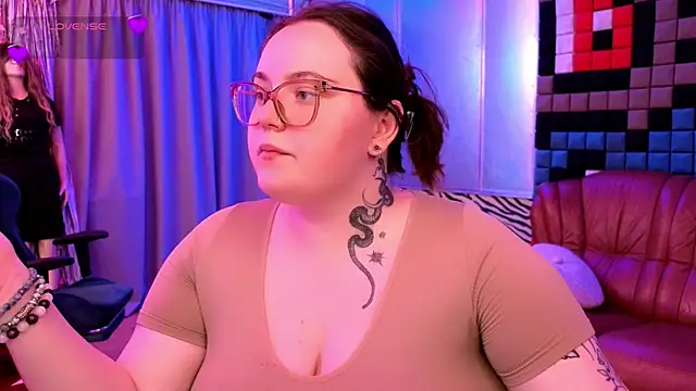 Snapshot of CatherineClaire chatting on 18, 7, 2026 CatherineClaire online show from 18, 7, 2026