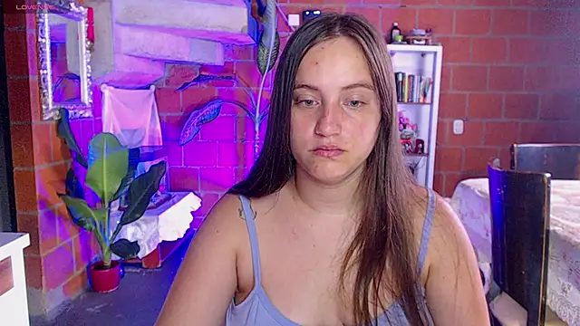 Snapshot of Valerymoon19 chatting on 12, 6, 2026 Valerymoon19 online show from 12, 6, 2026