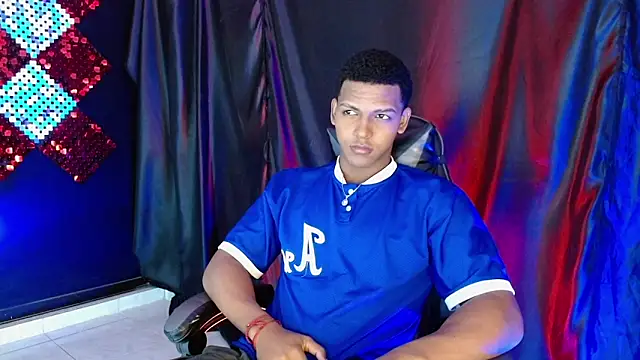 Snapshot of zoriel_bigcock chatting on 7, 6, 2026 zoriel bigcock online show from 7, 6, 2026