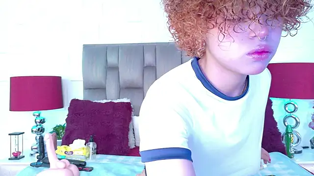 Snapshot of KeiryGinger chatting on 12, 6, 2026 KeiryGinger online show from 12, 6, 2026