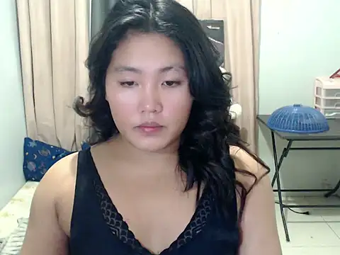Snapshot of YourBaby_Eva chatting on 27, 6, 2026 YourBaby Eva online show from 27, 6, 2026