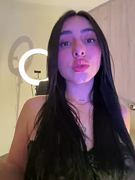 Snapshot of IsabellaNoir_ chatting on 8, 7, 2026 IsabellaNoir online show from 8, 7, 2026