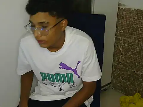 black jeanss online show from 21, 4, 2026