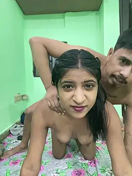 hot-couple-0 online show from 27, 5, 2026