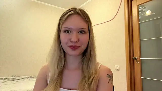 Snapshot of HoneyBlink chatting on 2, 5, 2026 HoneyBlink online show from 2, 5, 2026