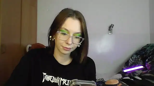 Snapshot of JuicyErika chatting on 5, 5, 2026 JuicyErika online show from 5, 5, 2026