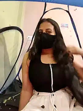 Snapshot of Priya_9945 chatting on 15, 5, 2026 Priya 9945 online show from 15, 5, 2026