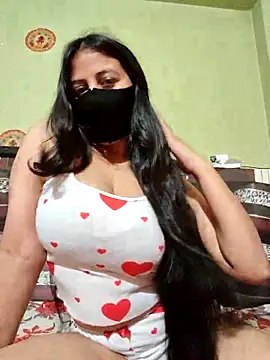 Snapshot of Priya_9945 chatting on 24, 5, 2026 Priya 9945 online show from 24, 5, 2026