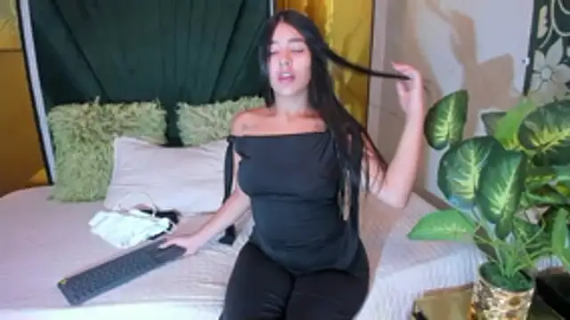 Snapshot of Babyemily18_ chatting on 30, 5, 2026 Babyemily18 online show from 30, 5, 2026