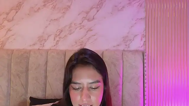 Snapshot of Alahia_Bloom chatting on 19, 7, 2026 Alahia Bloom online show from 19, 7, 2026
