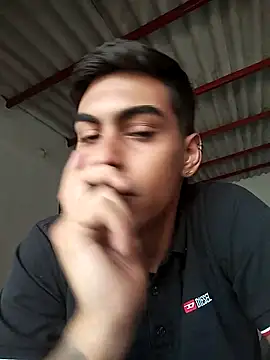 hot latinox online show from 21, 4, 2026