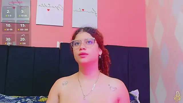 Snapshot of HoneyHipss chatting on 28, 5, 2026 HoneyHipss online show from 28, 5, 2026
