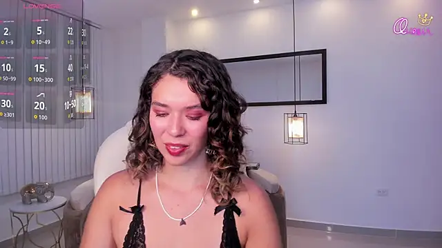 Snapshot of sienna_luxor chatting on 30, 4, 2026 sienna luxor online show from 30, 4, 2026