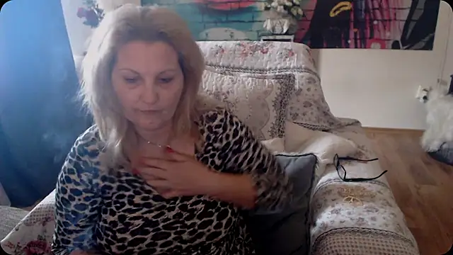 Divineblond online show from 19, 3, 2025