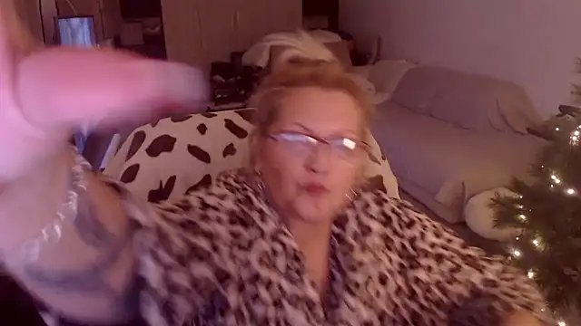 Divineblond online show from 11, 1, 2026