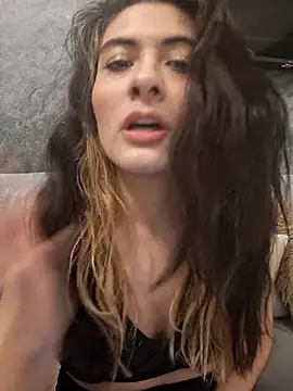 AshleyyHall online show from 10, 7, 2026