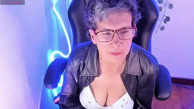 selena ferreira online show from 25, 4, 2026