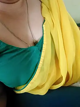 Snapshot of Call_Honey chatting on 14, 6, 2026 Call Honey online show from 14, 6, 2026