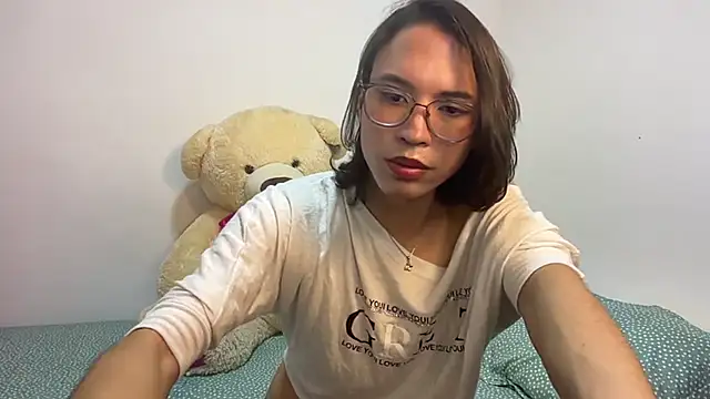 LONDON ROSE online show from 26, 6, 2026