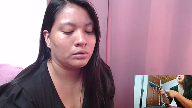 Snapshot of Sol_vannesa chatting on 7, 5, 2026 Sol vannesa online show from 7, 5, 2026