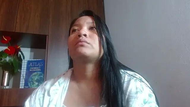 Snapshot of Sol_vannesa chatting on 10, 5, 2026 Sol vannesa online show from 10, 5, 2026