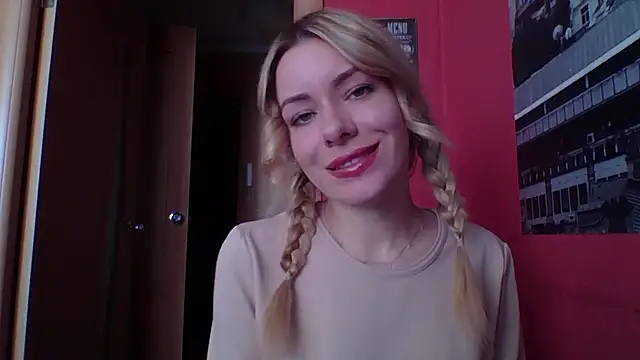 Softy Aura  online show from 30, 5, 2026