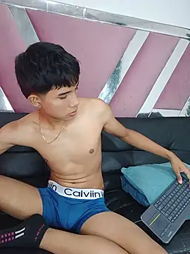 Snapshot of KevCokk chatting on 25, 5, 2026 KevCokk online show from 25, 5, 2026