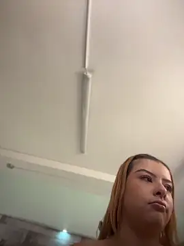 SweettVal  online show from 19, 6, 2026
