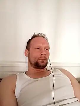 FlirtFehler404 online show from 24, 4, 2026