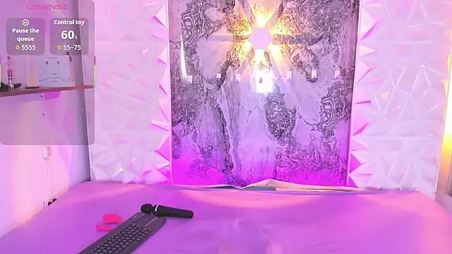 Snapshot of Playful_Violet chatting on 6, 6, 2026 Playful Violet online show from 6, 6, 2026