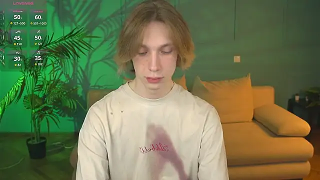 Snapshot of Daniel_Schmidt chatting on 7, 5, 2026 Daniel Schmidt online show from 7, 5, 2026