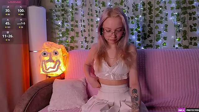  CloudNine  online show from 26, 4, 2026