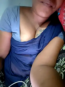 Snapshot of Tamil_Hot_HoneyBee chatting on 9, 6, 2026 Tamil Hot HoneyBee online show from 9, 6, 2026