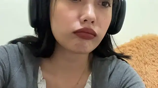 Snapshot of WilliemaeLourenco chatting on 26, 4, 2026 WilliemaeLourenco online show from 26, 4, 2026