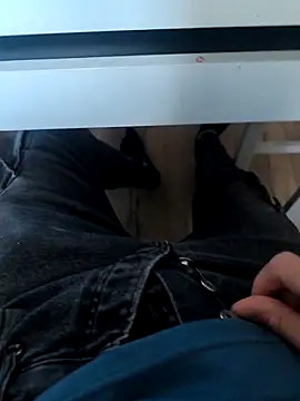 liseks22 online show from 24, 4, 2026