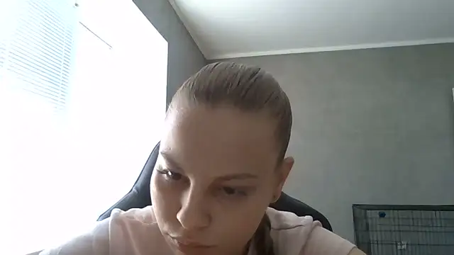 Snapshot of _Linsyy_ee_ chatting on 12, 6, 2026 Linsyy ee online show from 12, 6, 2026