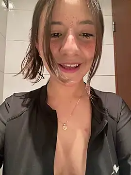 Snapshot of AmyPalacioss chatting on 4, 6, 2026 AmyPalacioss online show from 4, 6, 2026