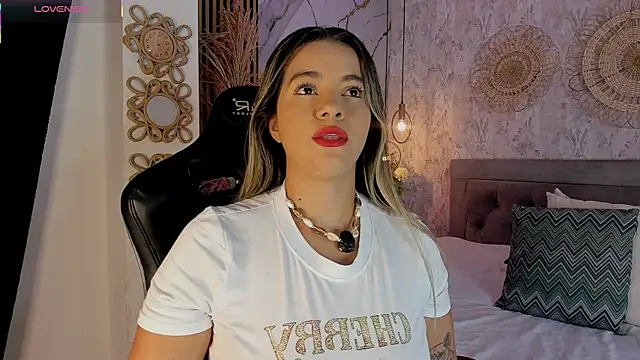 Snapshot of Leidy_2026 chatting on 30, 4, 2026 Leidy 2026 online show from 30, 4, 2026