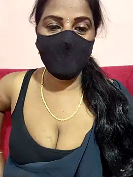 Snapshot of Sunitha-tamilponu chatting on 4, 5, 2026 Sunitha-tamilponu online show from 4, 5, 2026