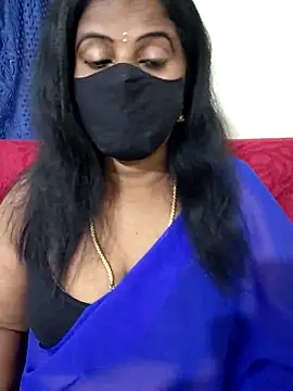 Snapshot of Sunitha-tamilponu chatting on 4, 6, 2026 Sunitha-tamilponu online show from 4, 6, 2026
