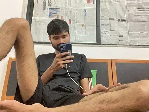 Snapshot of BBCHORNEYDADDY chatting on 3, 5, 2026 BBCHORNEYDADDY online show from 3, 5, 2026